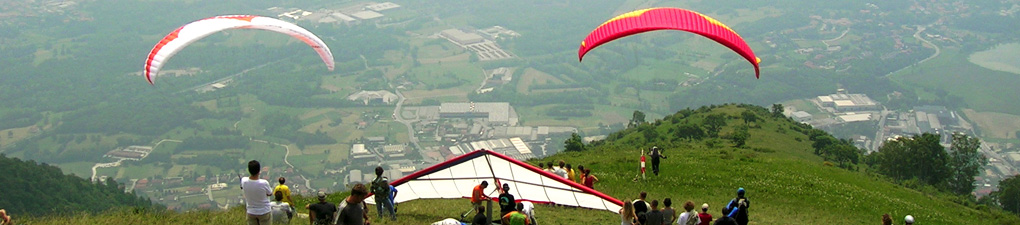 Parapendio sul Monte Cornizzolo